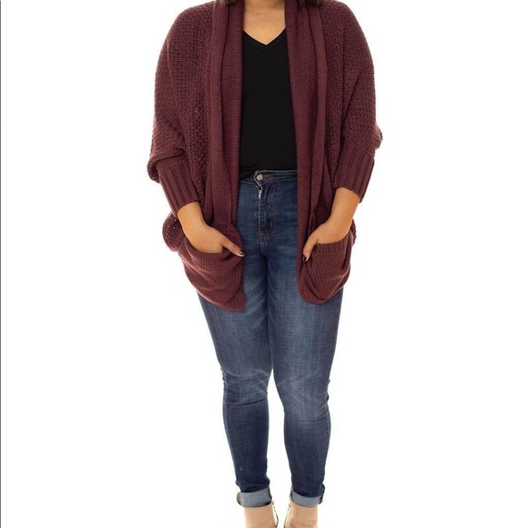 Oversized Dolman Sleeve Cable knit Cardigan - Picture 2 of 7